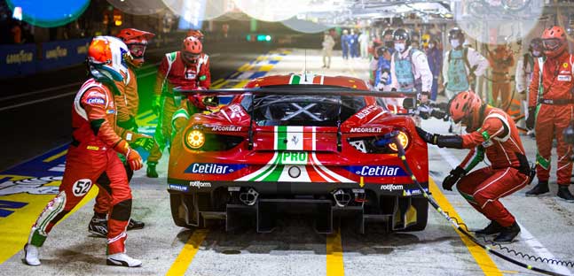 Le Mans - Ore 02.30<br />Ferrari al comando nella GTE Pro