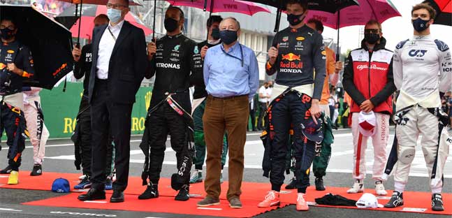 Masi sbugiardato dalle foto<br />A Vettel una punizione politica