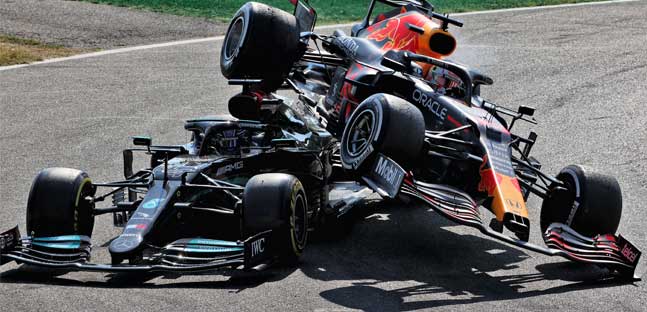 Monza - La cronaca<br />Clamorosa doppietta McLaren<br />Incidente tra Hamilton e Verstappen
