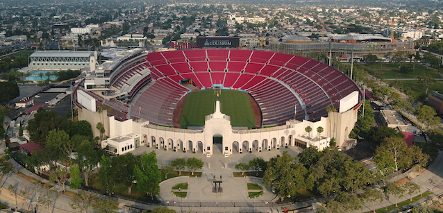 La NASCAR va allo stadio<br />L'apertura 2022 al LA Coliseum!