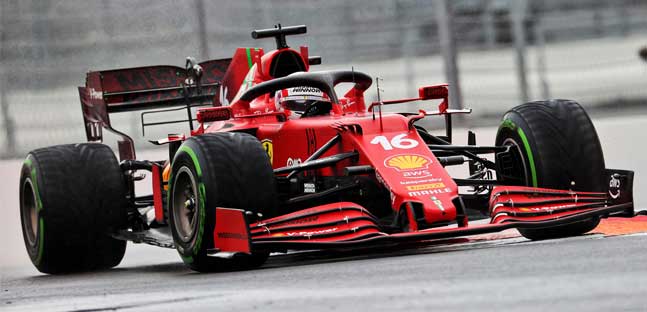 Gli errori di Leclerc e della<br />Ferrari nei giri finali di Sochi