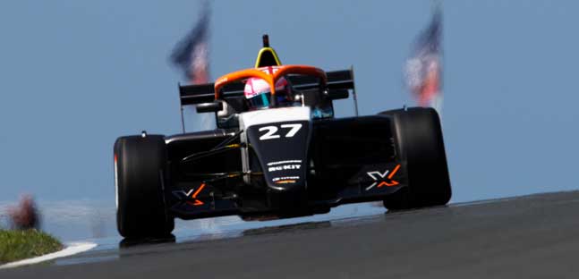 Zandvoort, gara<br />Powell vince e guida il campionato