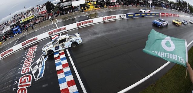 La svolta NASCAR<br />Col bagnato anche sugli ovali corti
