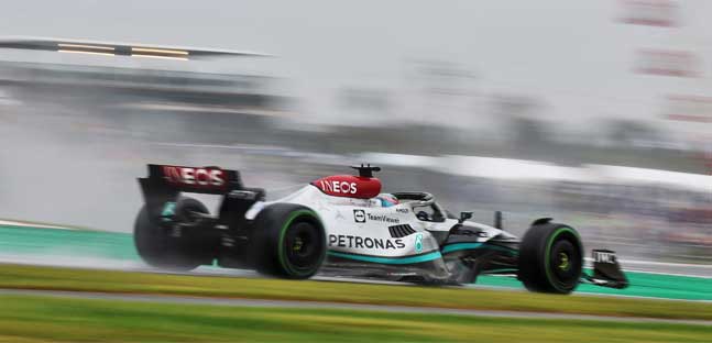 Suzuka - Libere 2<br />Piove sempre, Mercedes davanti