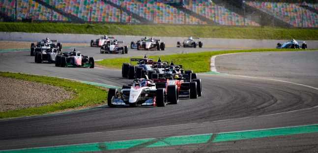 Lotte fino a sera a Magny-Cours<br />nelle gare Ultimate Cup del sabato
