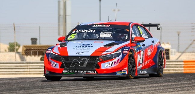 Sakhir, gara 2<br />Michelisz vince, Azcona prenota il titolo