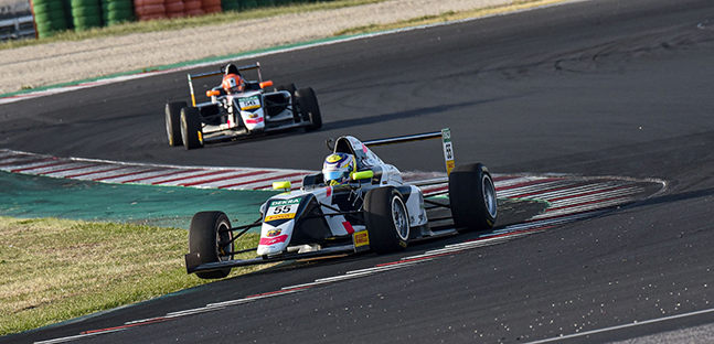Anche R-Ace nella F4 Italia<br />Quale futuro per l’ADAC F4?