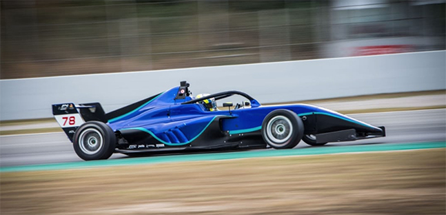 Cram con Olivieri e Murray<br />nella Formula 4 UAE