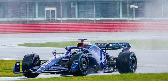 Analisi tecnica Williams FW44<br />In pista con un muso a formichiere