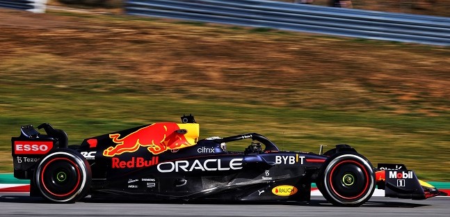 Analisi tecnica Red Bull RB18<br />Rivoluzionate sospensioni e pance