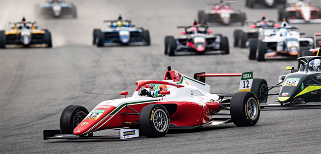 ADAC F4 a Spa<br />Dominio Prema con Antonelli e Camara