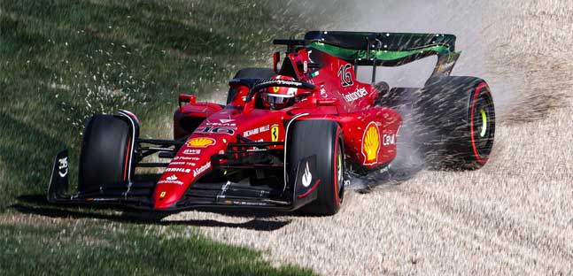 Melbourne - Libere 2<br />Leclerc-Verstappen, Mercedes a picco