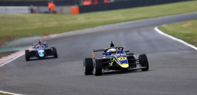 British F4 a Brands Hatch<br />Ugochukwu fa felice la McLaren