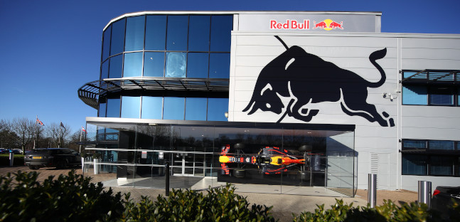Red Bull produrr&agrave; la sua hypercar:<br />progetto di Newey e 1100 cavalli