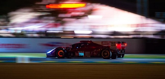 Le Mans - Libere 2<br />Glickenhaus risplende nella notte