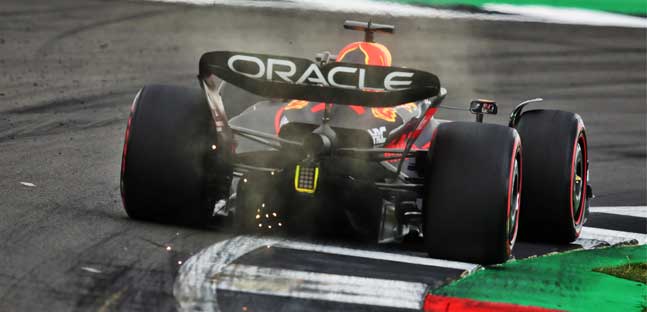 Silverstone - Libere 3<br />Red Bull da paura, Leclerc terzo