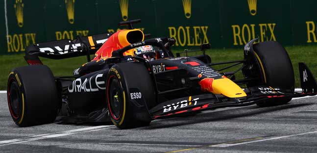 Spielberg - Gara Sprint<br />Verstappen ringrazia Leclerc-Sainz