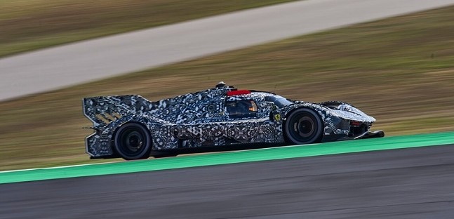 Prove di futuro a Portim&atilde;o per Ferrari<br />Tre giorni di test per LMH e 296 GT3