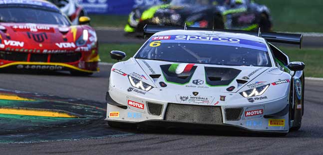 Sprint a Imola, gara 1<br />Vittoria per Di Folco-Middleton