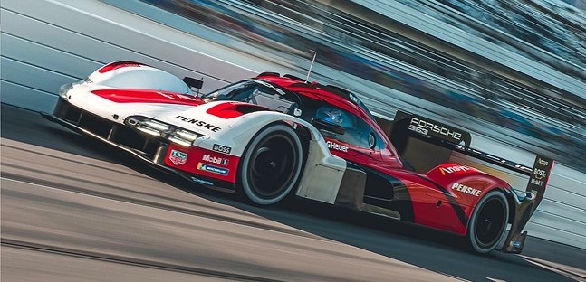 Continuano i test della 963 a Daytona <br />La Porsche non debutter&agrave; in Bahrain