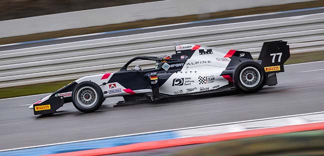 Hockenheim, libere 1<br />Tramnitz fa gli onori di casa
