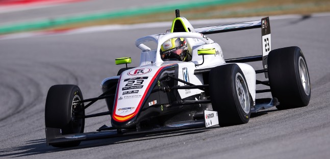 Montmel&ograve; - Qualifica 1<br />Ho e Deligny imprendibili