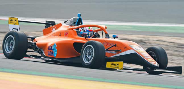 F4 UAE a Kuwait City - Qualifica 1-2<br />Le pole a Rinicella e Wharton<br />