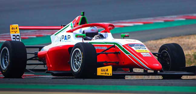F4 a Kuwait City - Gara 2<br />Ugochukwu sempre pi&ugrave; leader