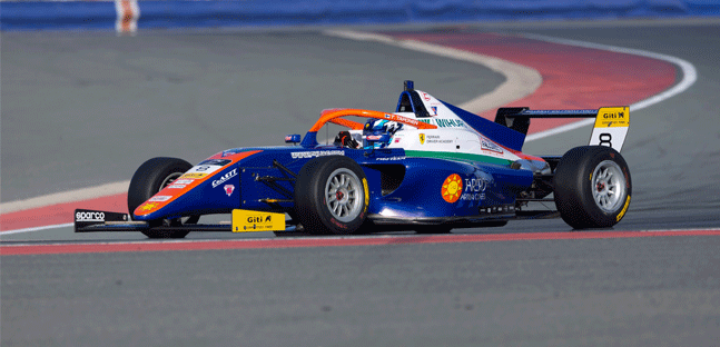 F4 UAE a Dubai - Gara 3<br />Taponen travolgente