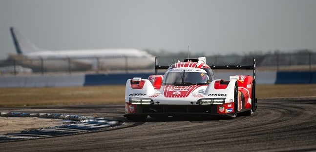 Nasr, Jaminet e Tandy al volante <br />della terza Porsche 963 LMDh Penske <br />