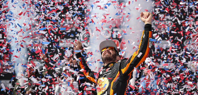 Dover, gara: Truex torna a brillare