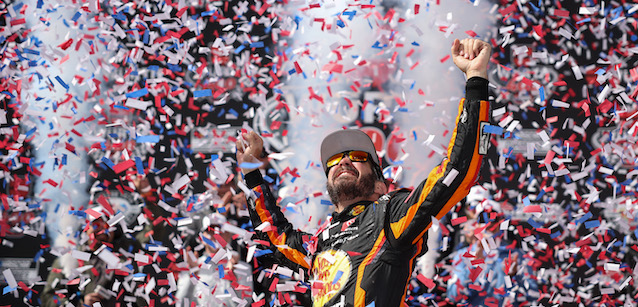 Dover, gara: Truex torna a brillare