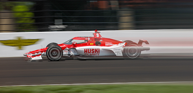 Indy 500, libere 2<br />Volano Ericsson e Dixon 