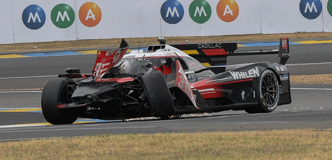 Le Mans – Ore 16.30<br />Aitken subito a muro, Toyota in testa