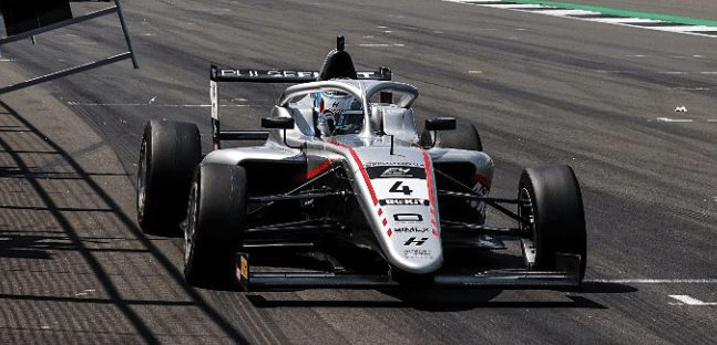 British F4 a Silverstone<br />Macintyre &egrave; il nuovo leader