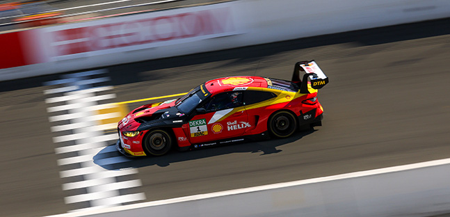 Norisring, qualifica 1<br />Sheldon van der Linde strappa la pole