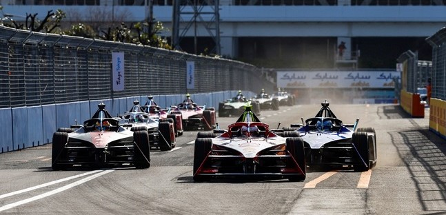 Ufficializzato il calendario 2025:<br />niente Thailandia si scende a 16 E-Prix
