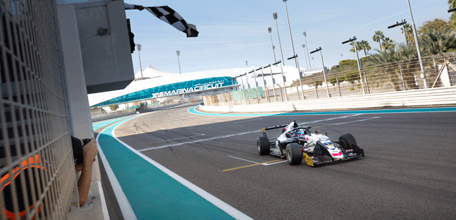 Yas Marina - Gara 1<br />Taponen di forza su Stenshorne