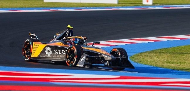 Misano – Qualifica 2<br />Hughes firma la pole del riscatto