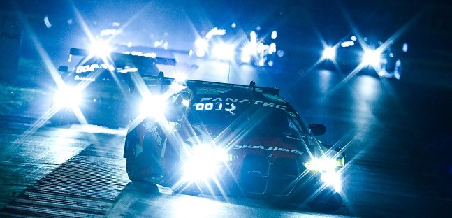 Sprint a Misano – Gara 2<br />Weerts-Vanthoor fendono la notte