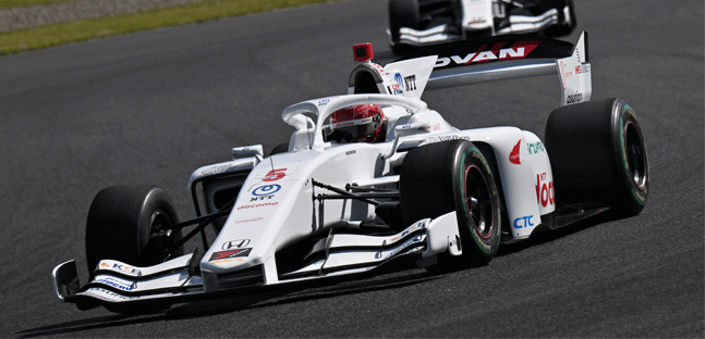 Autopolis, gara<br />Makino rompe il ghiaccio