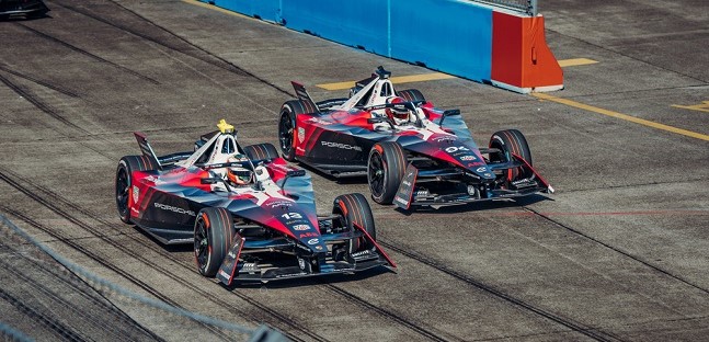 Porsche conferma il suo impegno<br />nel campionato elettrico fino al 2030