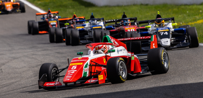Spa - Gara 1<br />Camara rimonta di forza