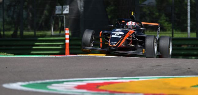 Imola - Qualifiche<br />Doppia pole di Yamakoshi