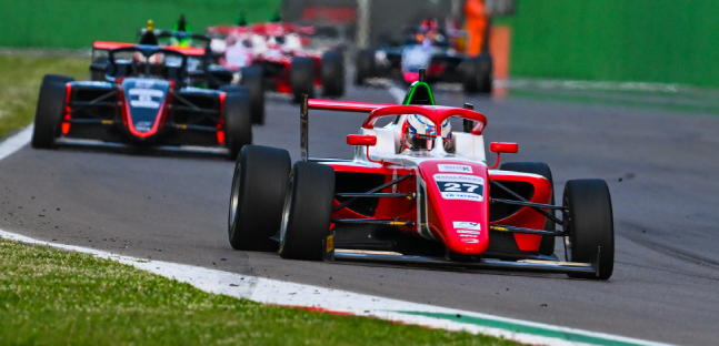 Imola - Gara 1<br />Slater firma il poker