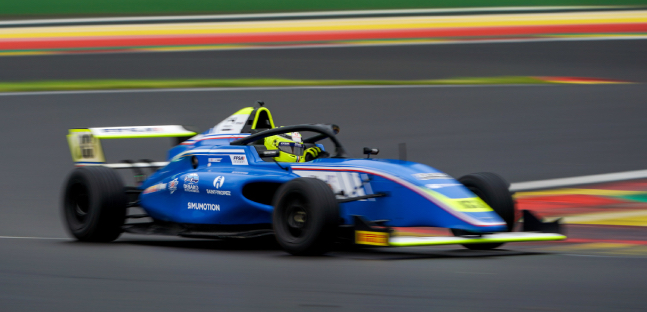 Spa, gara 3<br />Caranta regola Stevenheydens