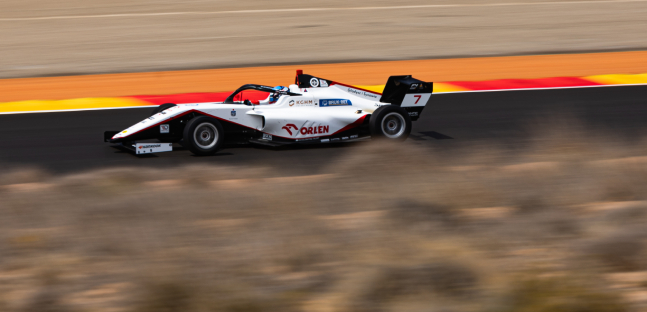 Alca&ntilde;iz, qualifica 1<br />Primato di Gladysz<br />Colnaghi buon terzo