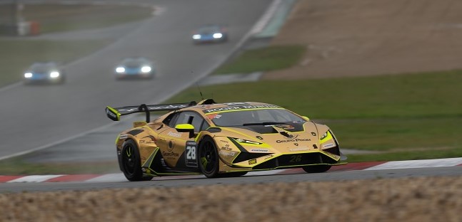 N&uuml;rburgring – Gara 1 <br />Bonduel pi&ugrave; forte della pioggia