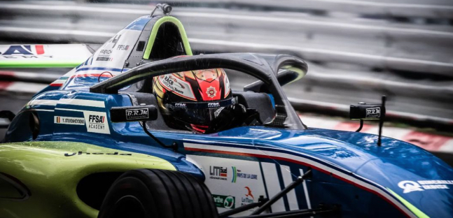 N&uuml;rburgring, gara 2<br />Prova di forza di Stevenheydens 