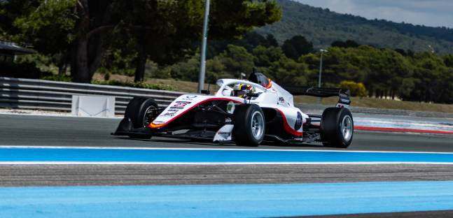 Le Castellet, libere 2<br />Ho non cincischia